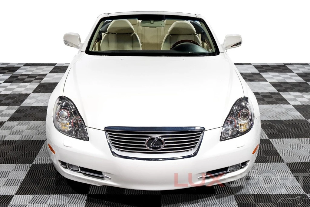 2010 Lexus SC430 - Image 12 of 21