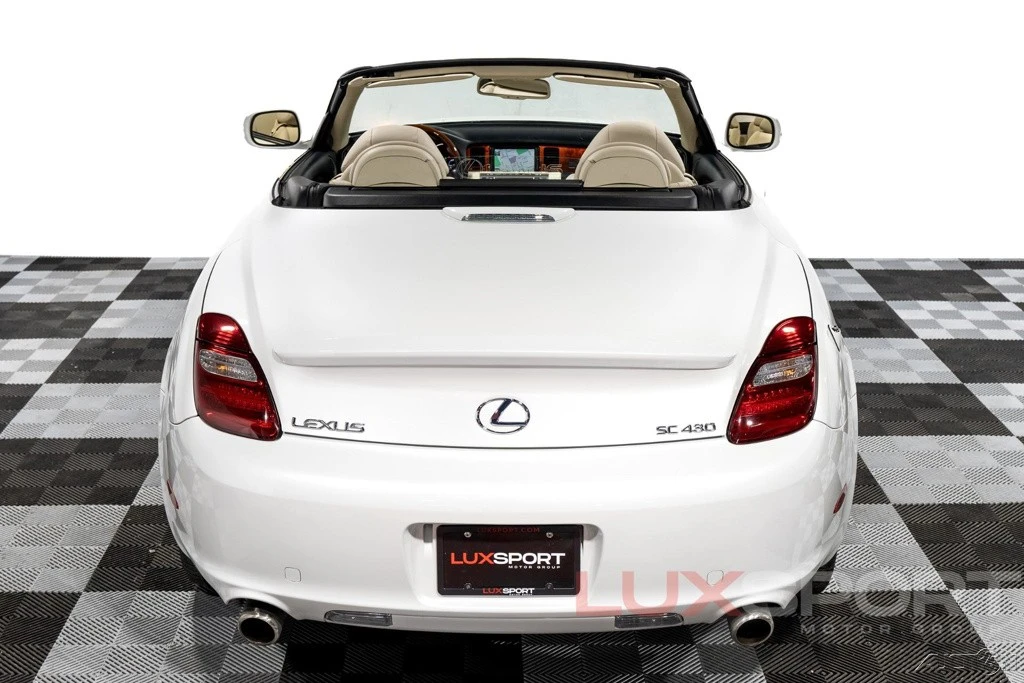 2010 Lexus SC430 - Image 14 of 21