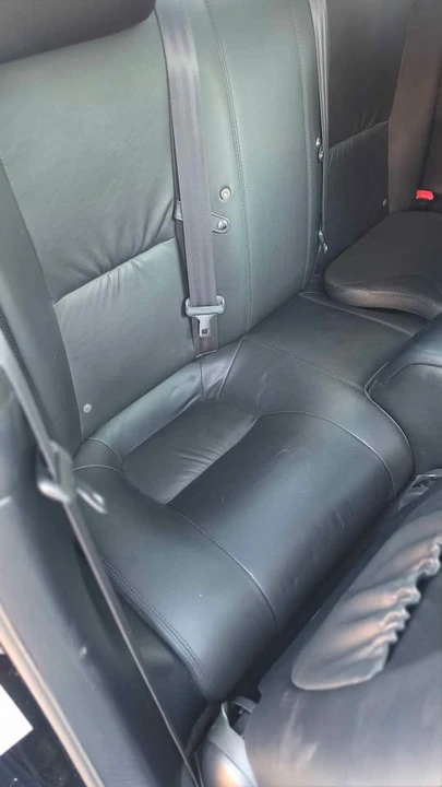 2010 Lexus SC430 - Image 17 of 19