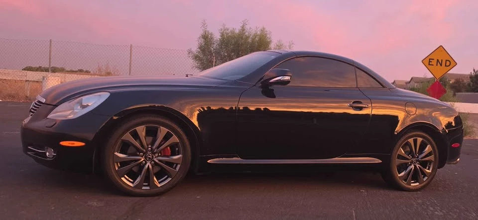 2010 Lexus SC430 - Image 2 of 11