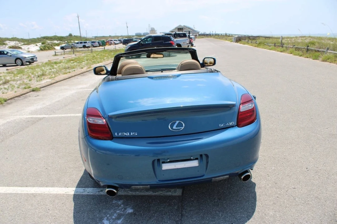 2010 Lexus SC430 - Image 13 of 21