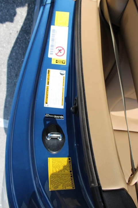 2010 Lexus SC430 - Image 30 of 31