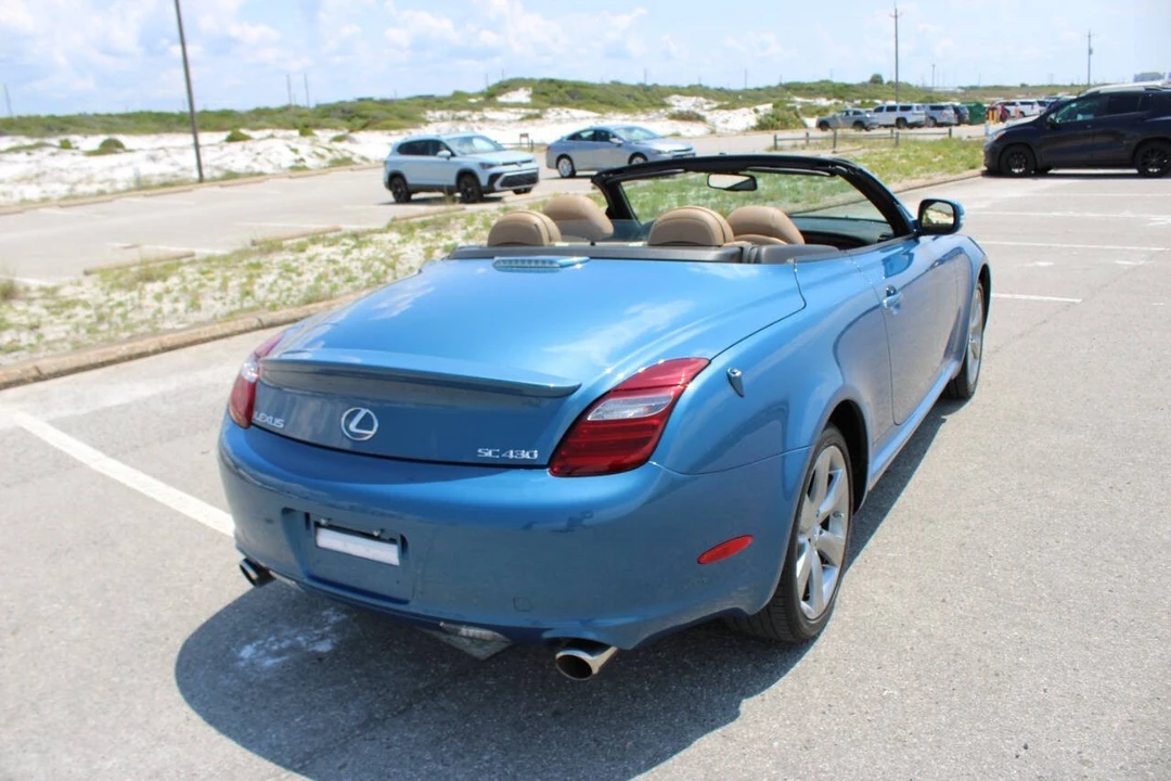 2010 Lexus SC430 - Image 16 of 21