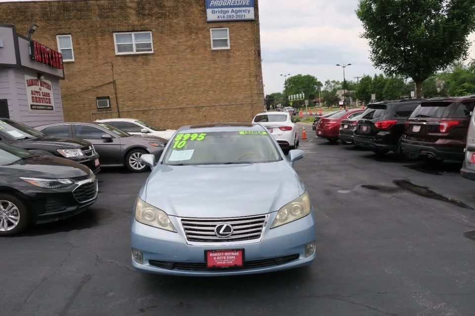 2010 Lexus ES 4th Gen - Image 6 of 20