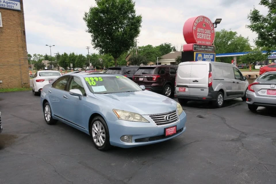 2010 Lexus ES 4th Gen - Image 5 of 20