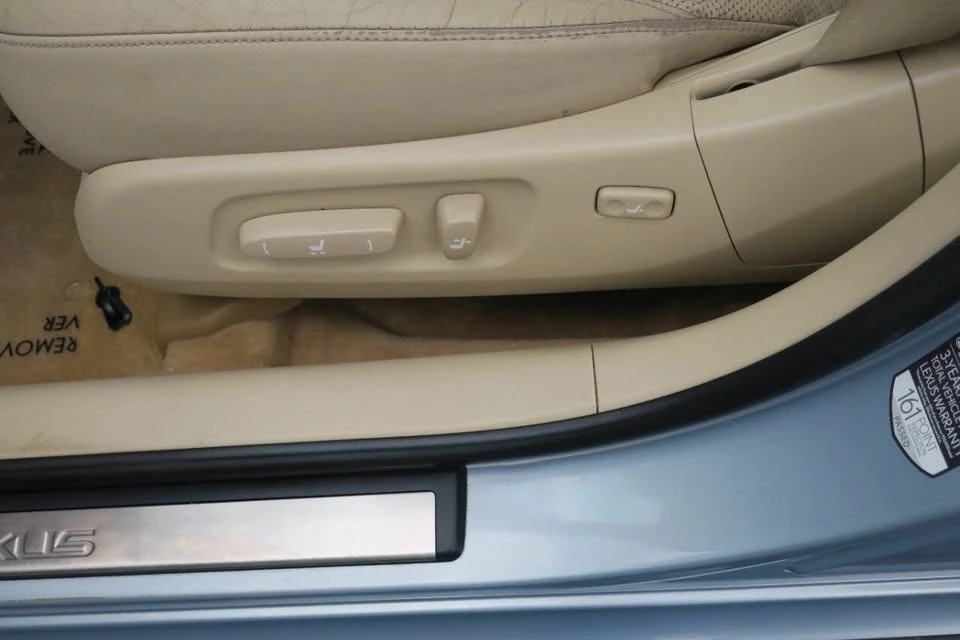2010 Lexus ES 4th Gen - Image 20 of 20