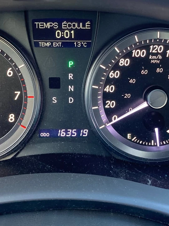 2010 Lexus ES 5th Gen - Image 11 of 15