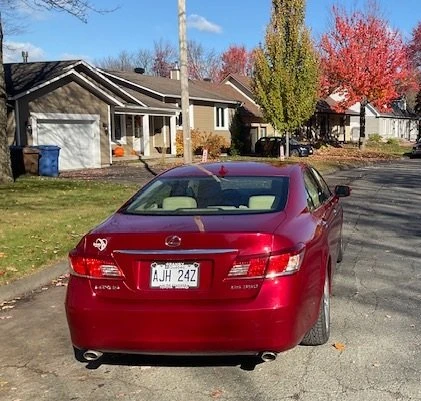 2010 Lexus ES 5th Gen - Image 9 of 15