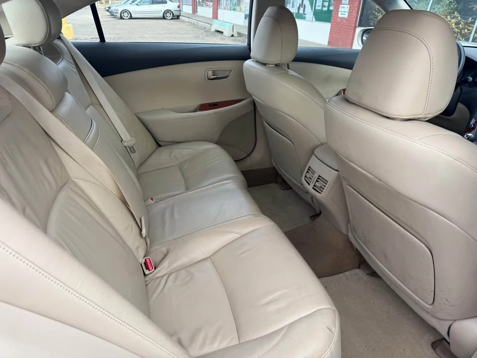 2010 Lexus ES 4th Gen - Image 8 of 8