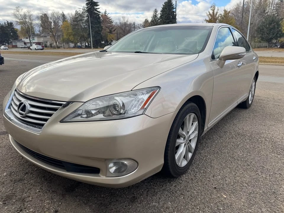 2010 Lexus ES 4th Gen - Image 3 of 8