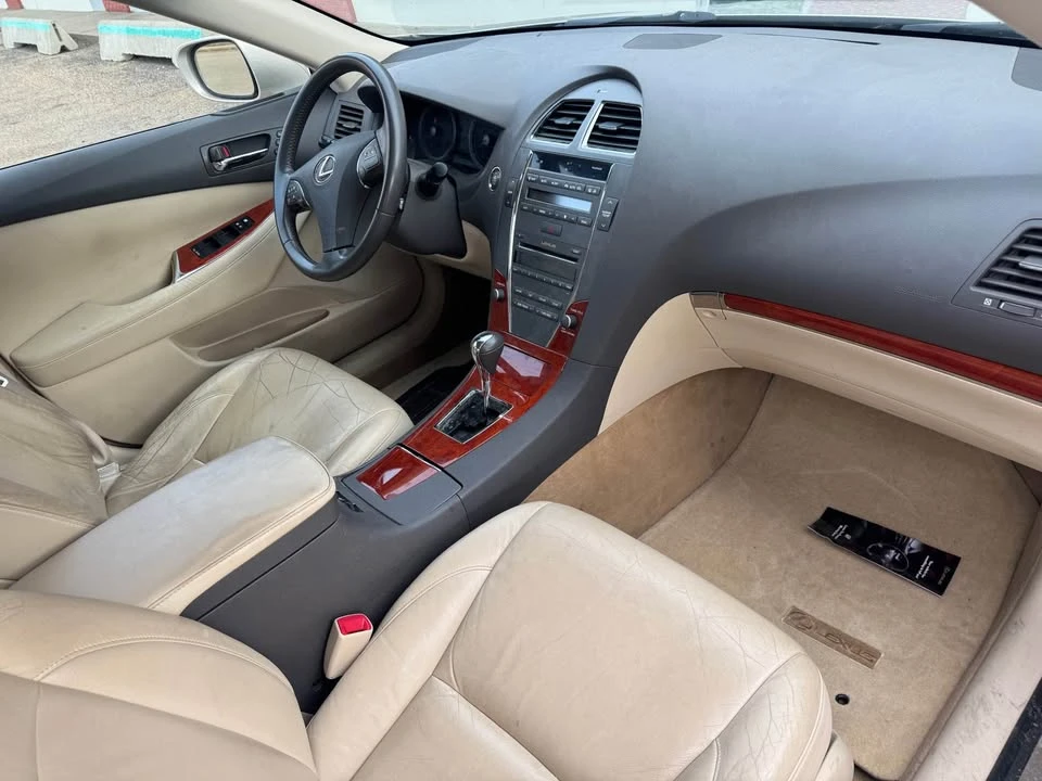 2010 Lexus ES 4th Gen - Image 7 of 8