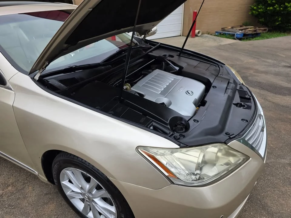 2010 Lexus ES 4th Gen - Image 19 of 20