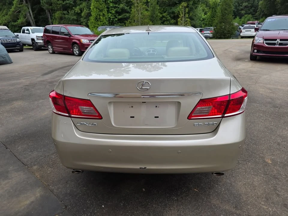 2010 Lexus ES 4th Gen - Image 10 of 20