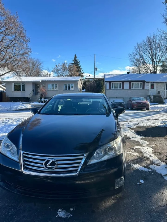 2010 Lexus ES 4th Gen - Image 2 of 2