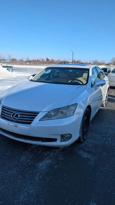 2010 Lexus ES 4th Gen - Image 2 of 8