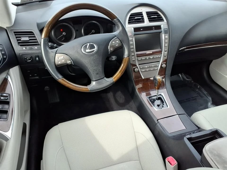 2010 Lexus ES 5th Gen - Image 14 of 14