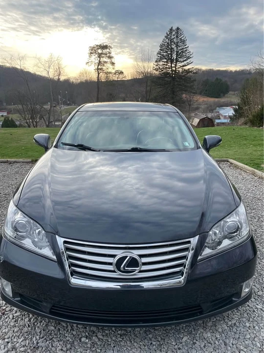 2010 Lexus ES 5th Gen - Image 9 of 16