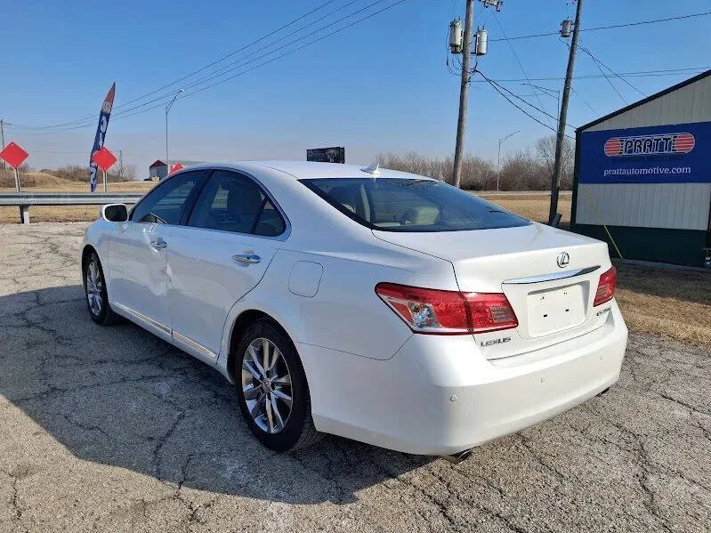 2010 Lexus ES 5th Gen - Image 6 of 10