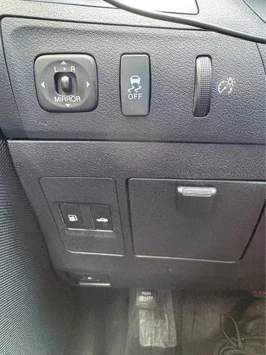 2010 Lexus ES 5th Gen - Image 19 of 20