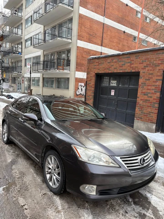 2010 Lexus ES 5th Gen - Image 9 of 20