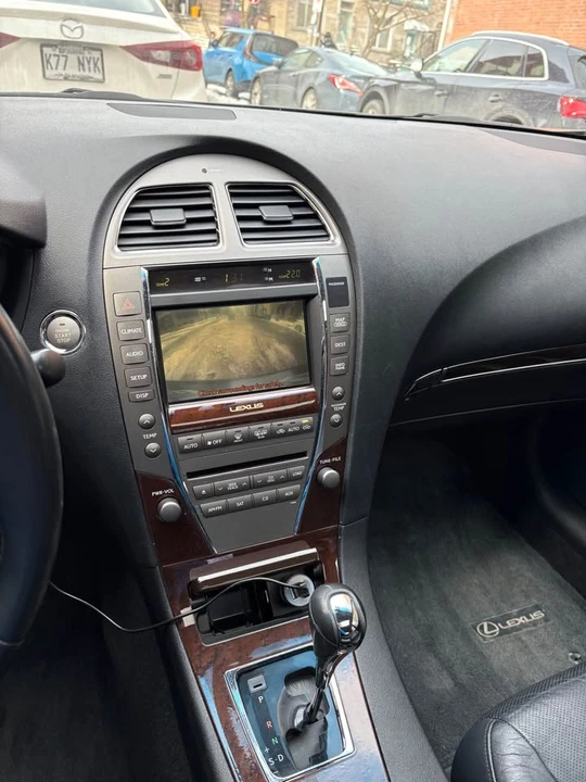 2010 Lexus ES 5th Gen - Image 16 of 20