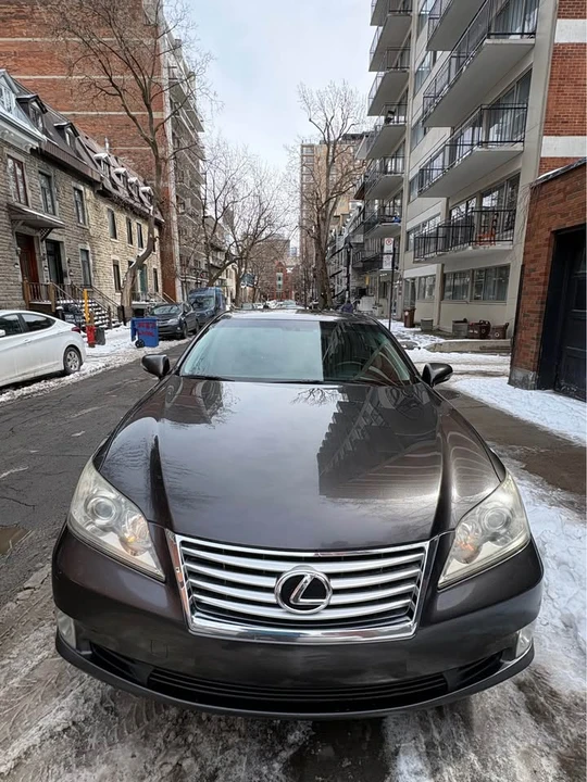 2010 Lexus ES 5th Gen - Image 2 of 20