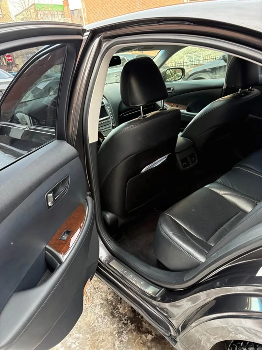2010 Lexus ES 5th Gen - Image 13 of 20