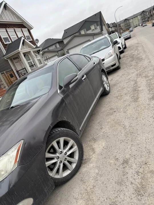 2010 Lexus ES 5th Gen - Image 3 of 9
