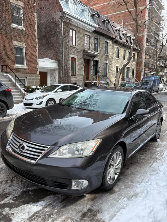 2010 Lexus ES 5th Gen - Image 3 of 20