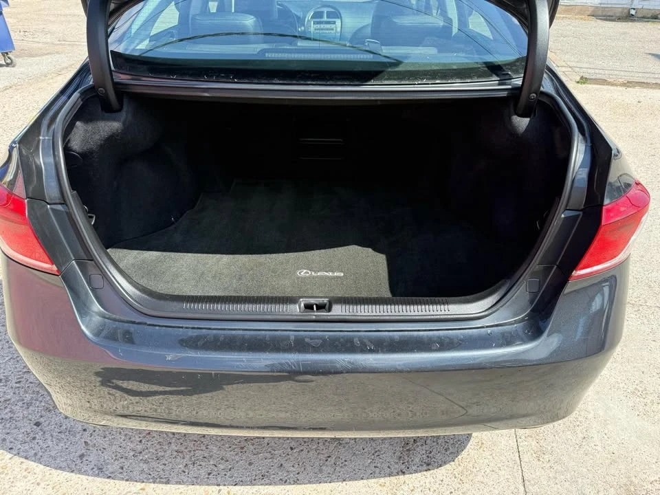 2010 Lexus ES 5th Gen - Image 17 of 18