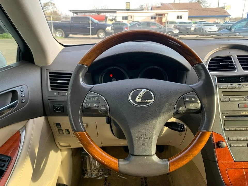 2010 Lexus ES 5th Gen - Image 18 of 20