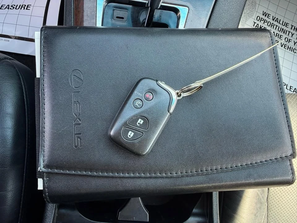2010 Lexus ES 5th Gen - Image 18 of 18