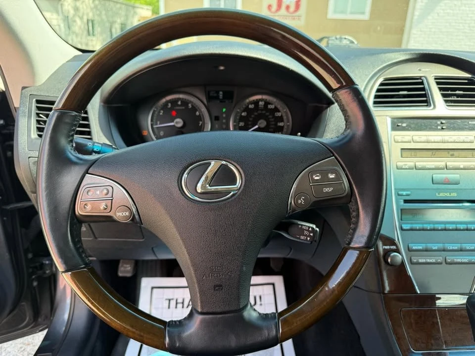 2010 Lexus ES 5th Gen - Image 7 of 18