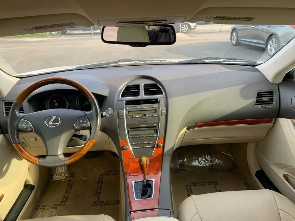2010 Lexus ES 5th Gen - Image 15 of 20