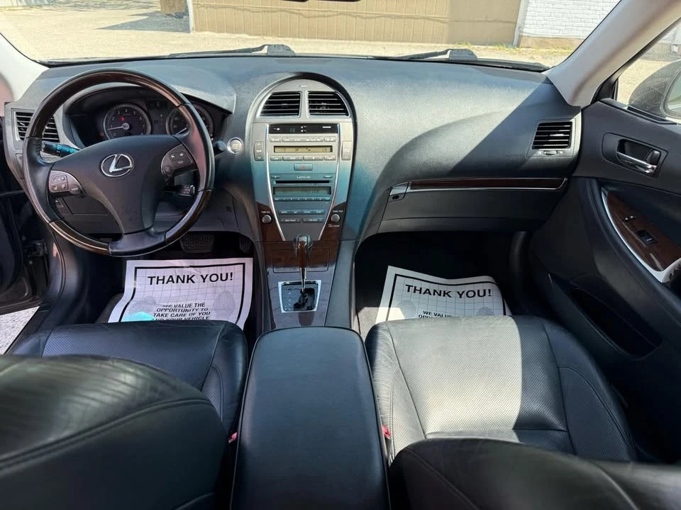 2010 Lexus ES 5th Gen - Image 14 of 18