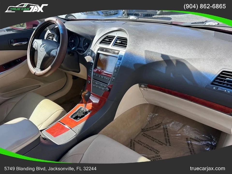 2010 Lexus ES 5th Gen - Image 11 of 20