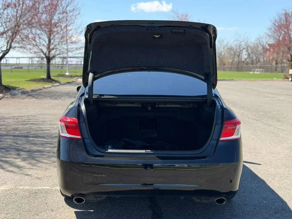 2010 Lexus ES 5th Gen - Image 11 of 20