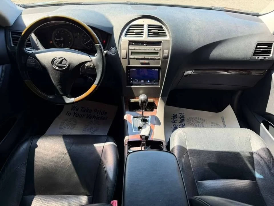 2010 Lexus ES 5th Gen - Image 18 of 19