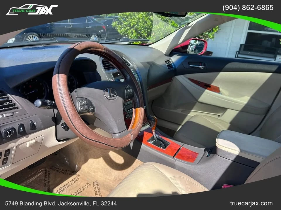 2010 Lexus ES 5th Gen - Image 15 of 20