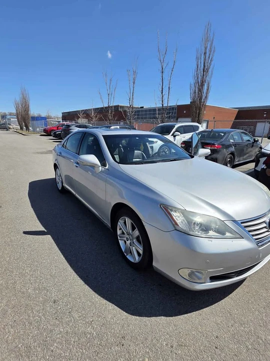2010 Lexus ES 5th Gen - Image 4 of 11