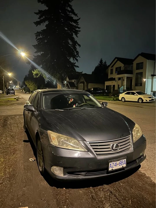 2010 Lexus ES 5th Gen - Image 5 of 7