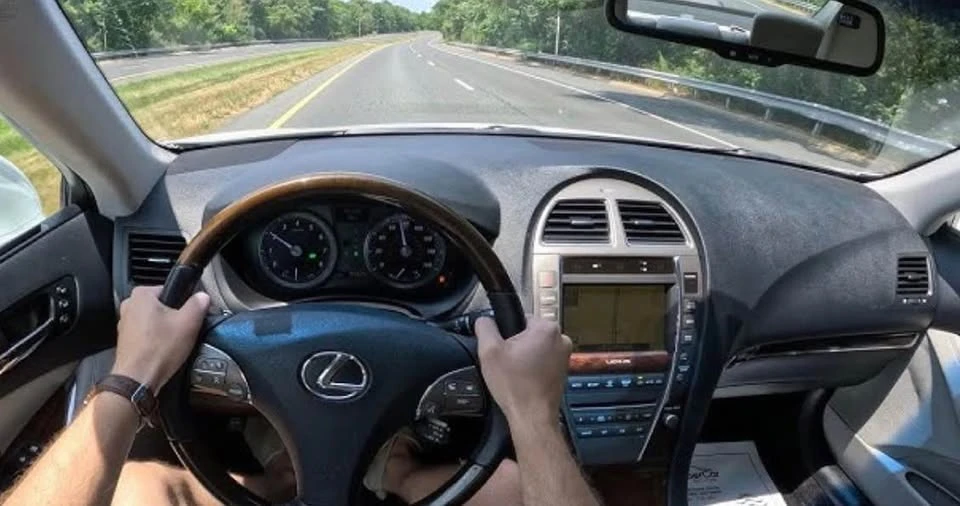 2010 Lexus ES 5th Gen - Image 7 of 7