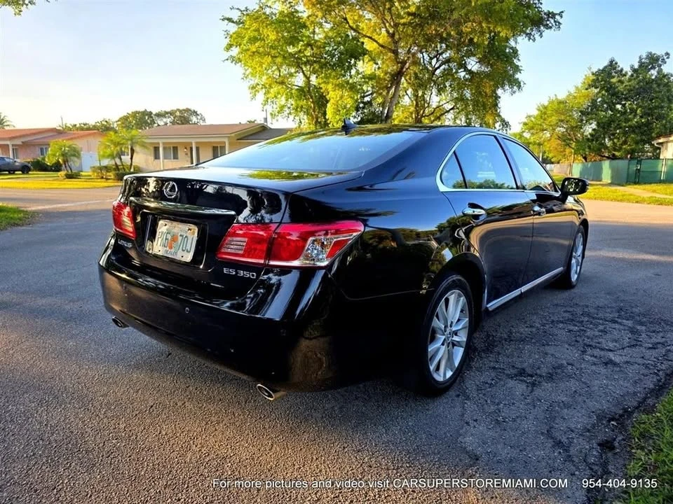 2010 Lexus ES 5th Gen - Image 9 of 20