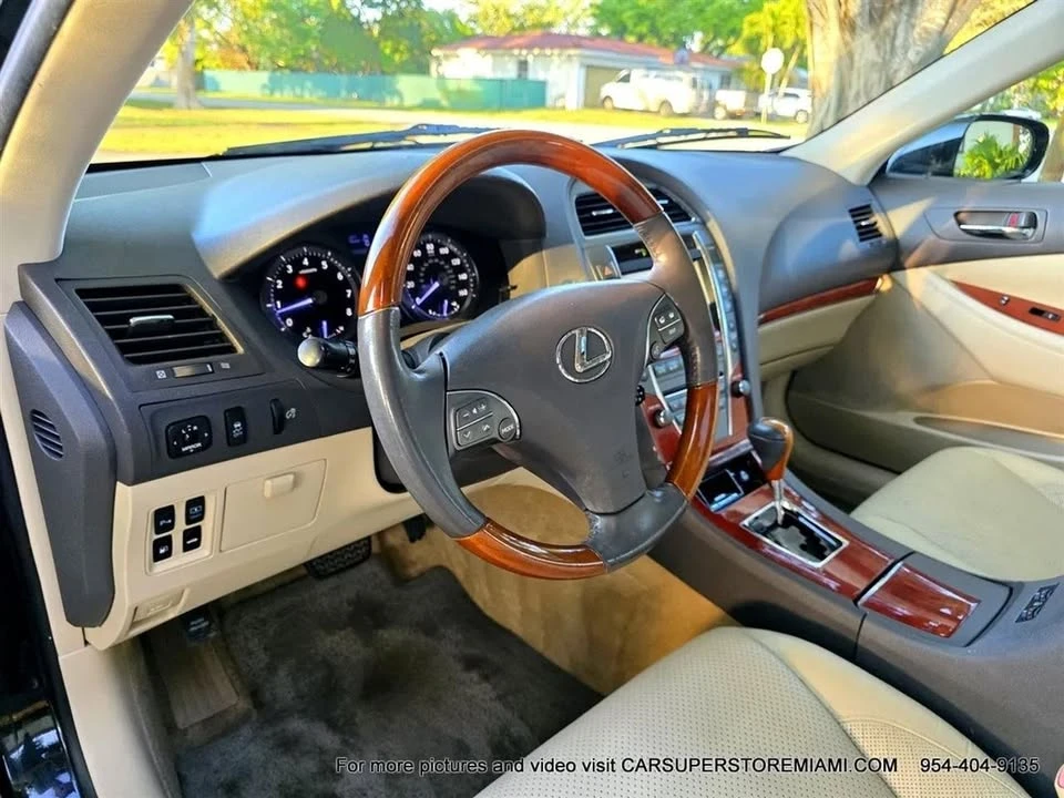 2010 Lexus ES 5th Gen - Image 18 of 20