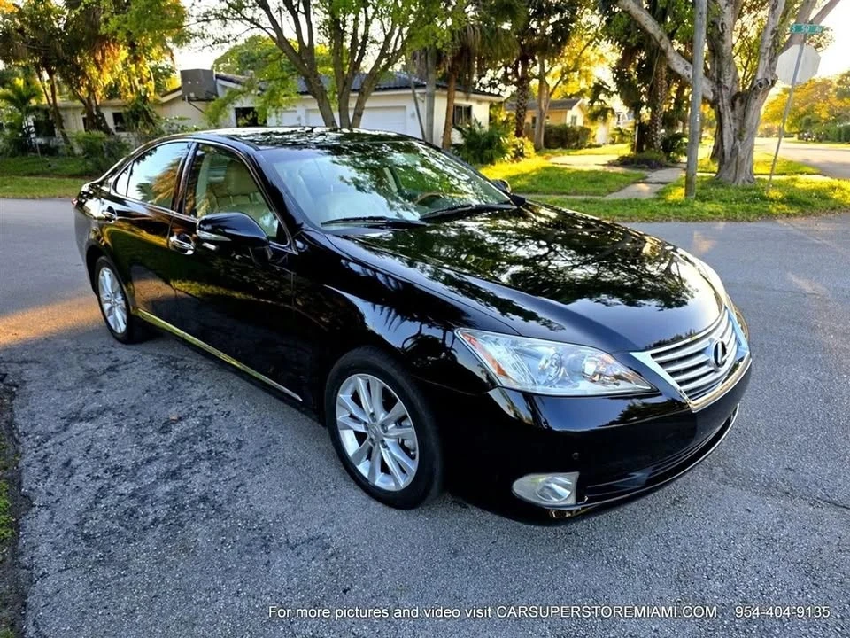 2010 Lexus ES 5th Gen - Image 11 of 20