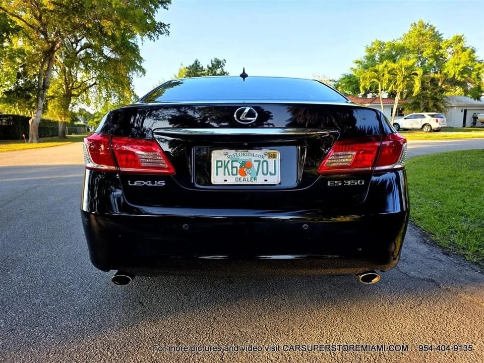 2010 Lexus ES 5th Gen - Image 8 of 20