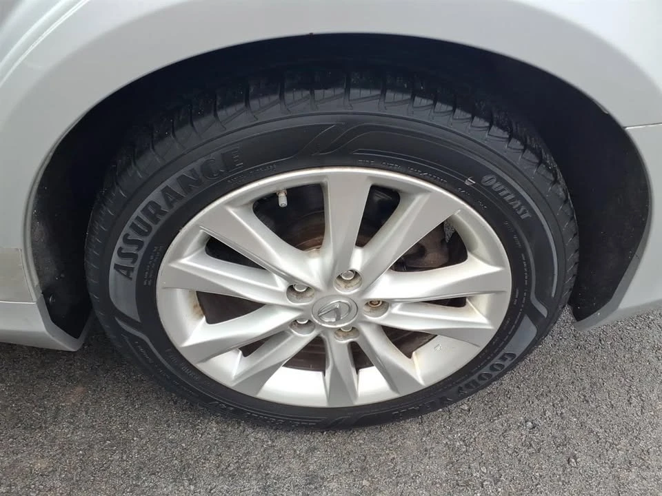 2010 Lexus ES 5th Gen - Image 11 of 15