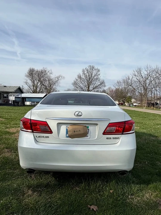 2010 Lexus ES 5th Gen - Image 6 of 17