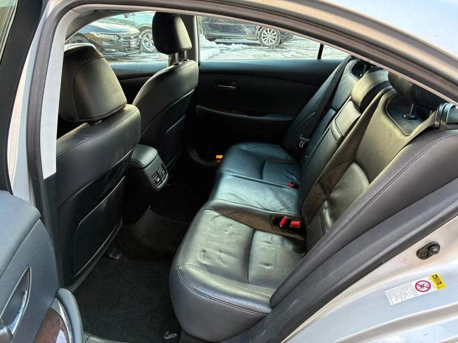 2010 Lexus ES 5th Gen - Image 5 of 5