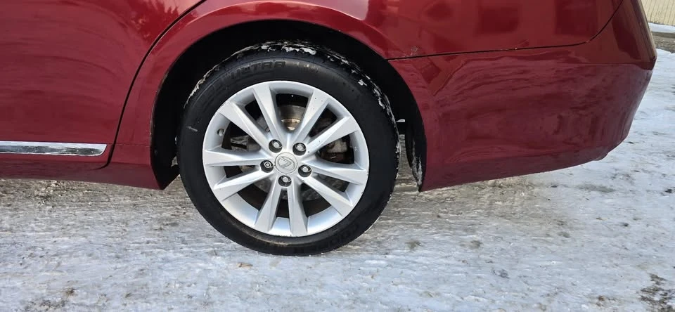 2010 Lexus ES 5th Gen - Image 9 of 20
